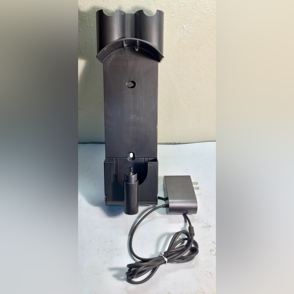 Genuine Dyson 205720-02 Charger with Docking Station T103241